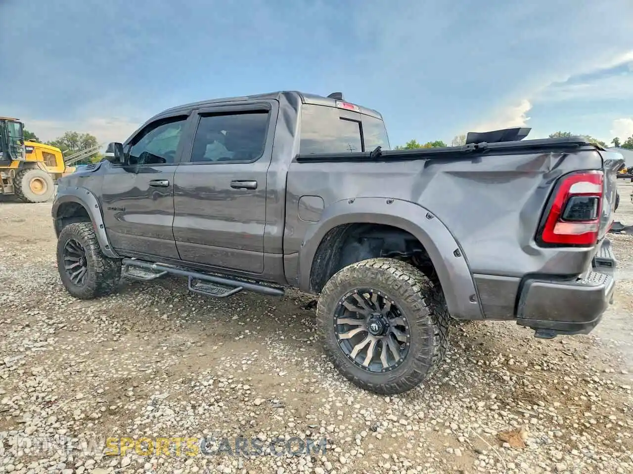 2 fotografías del automóvil dañado 1C6SRFFT6MN591177 RAM 1500 2021
