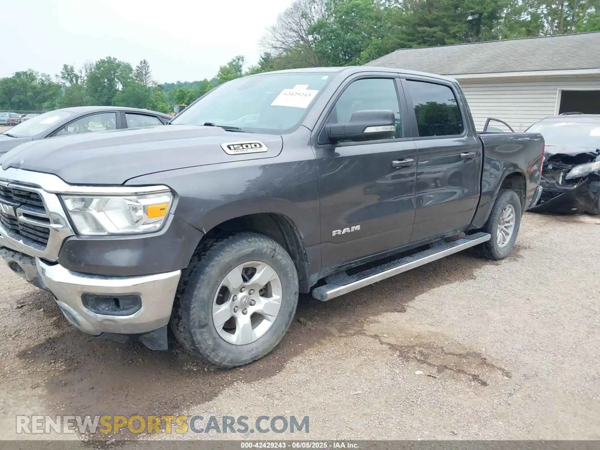 2 Photograph of a damaged car 1C6SRFFT6MN646291 RAM 1500 2021