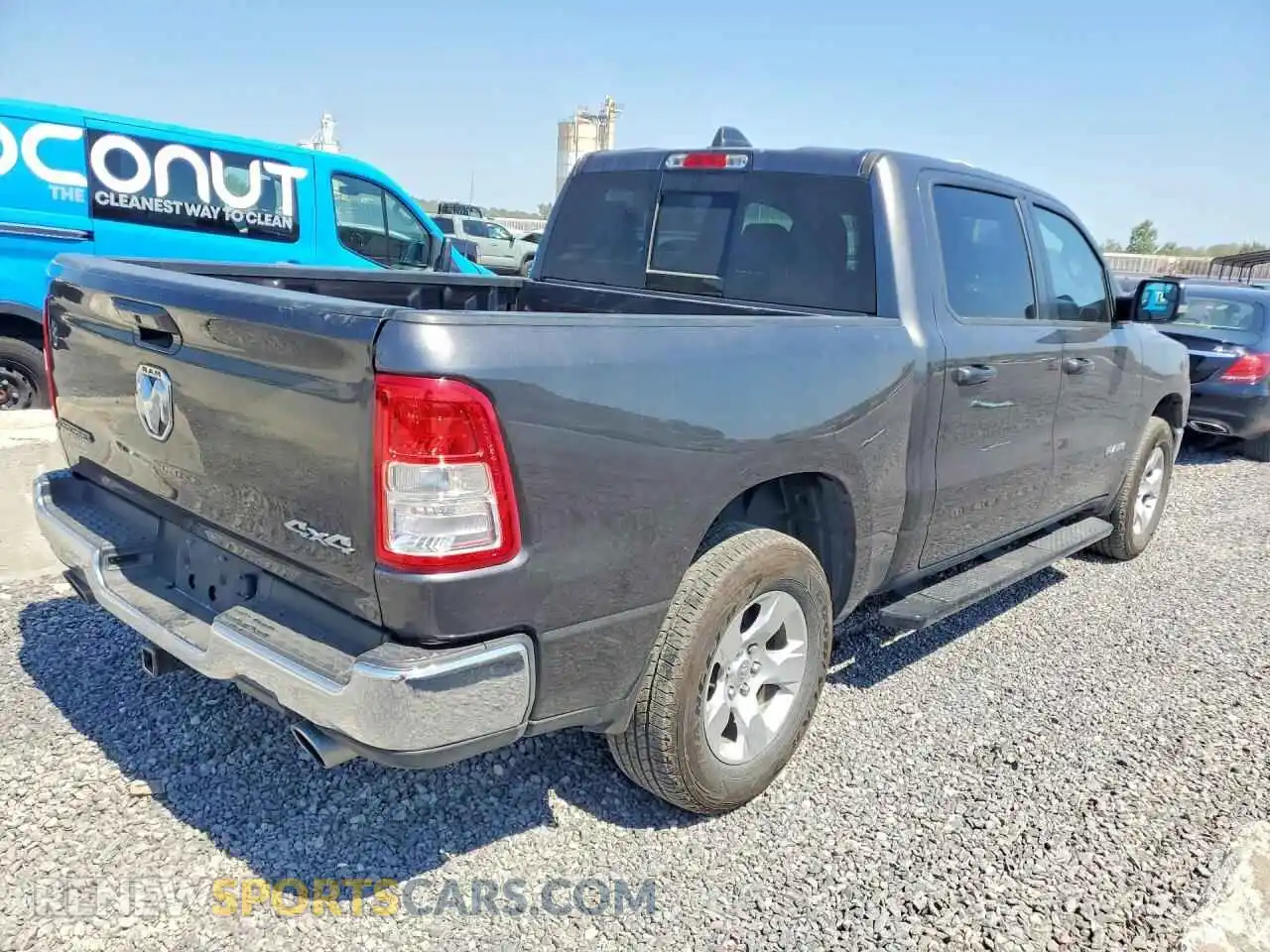3 Photograph of a damaged car 1C6SRFFT7MN633002 RAM 1500 2021