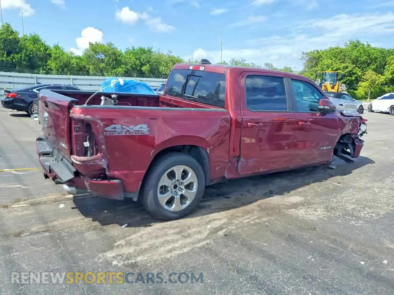 3 fotografías del automóvil dañado 1C6SRFFTXMN524856 RAM 1500 2021