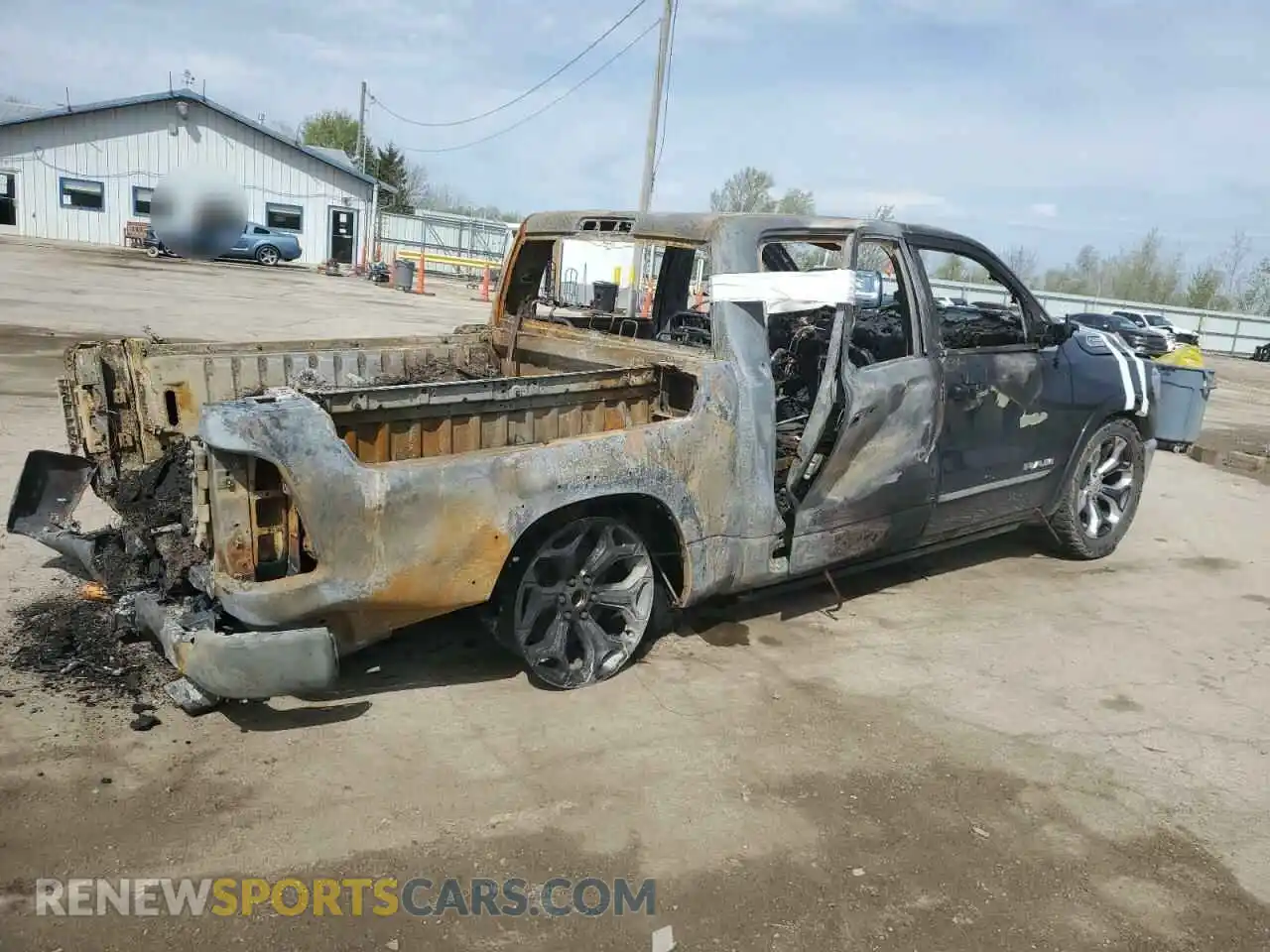3 Photograph of a damaged car 1C6SRFHM6MN800164 RAM 1500 2021