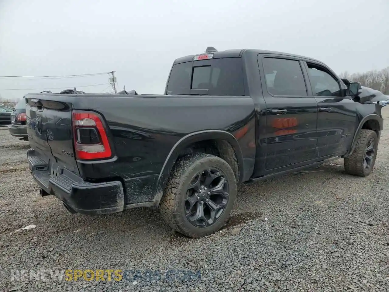 3 Photograph of a damaged car 1C6SRFHM8MN667360 RAM 1500 2021