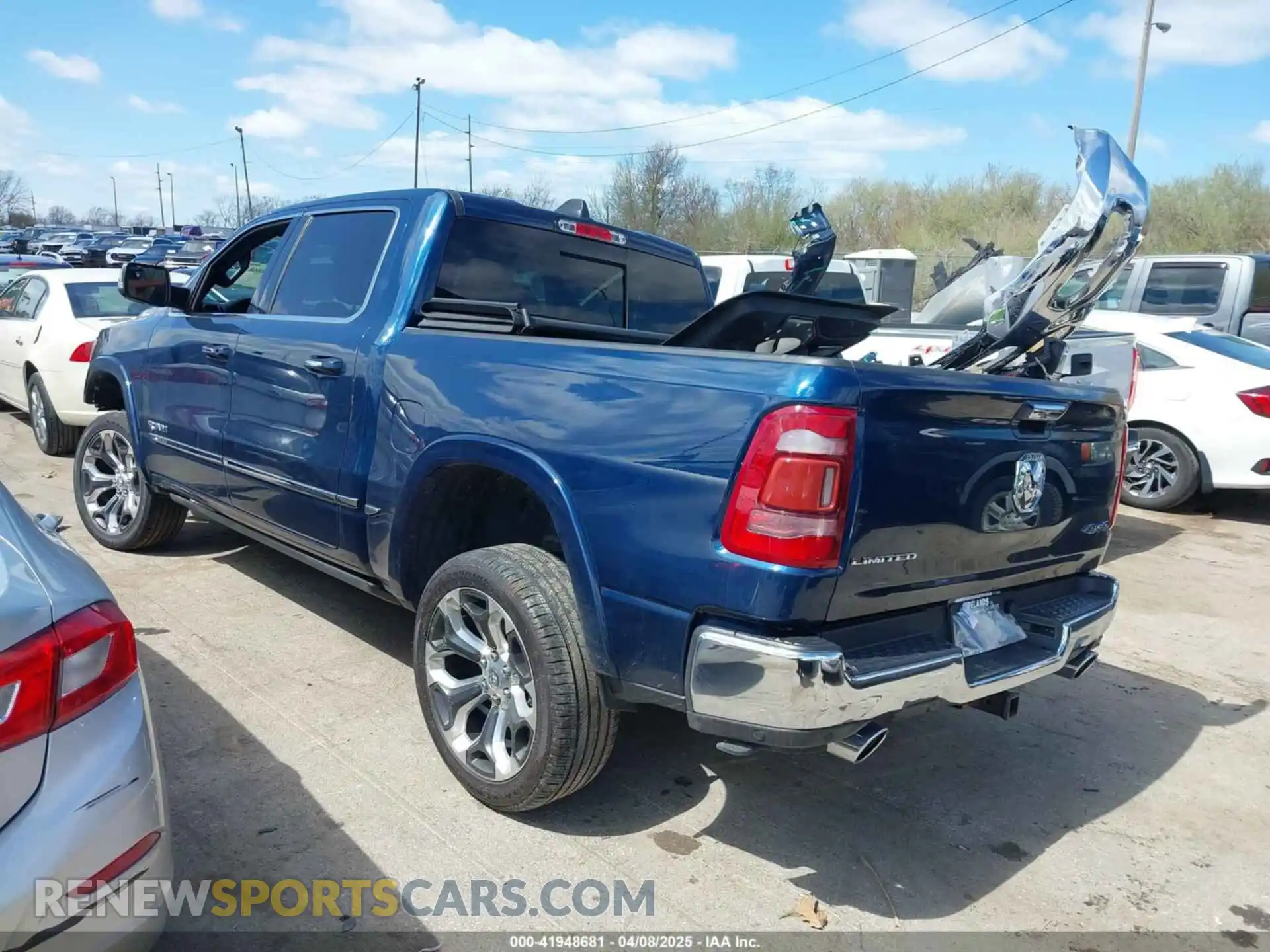 3 Photograph of a damaged car 1C6SRFHT1MN578723 RAM 1500 2021