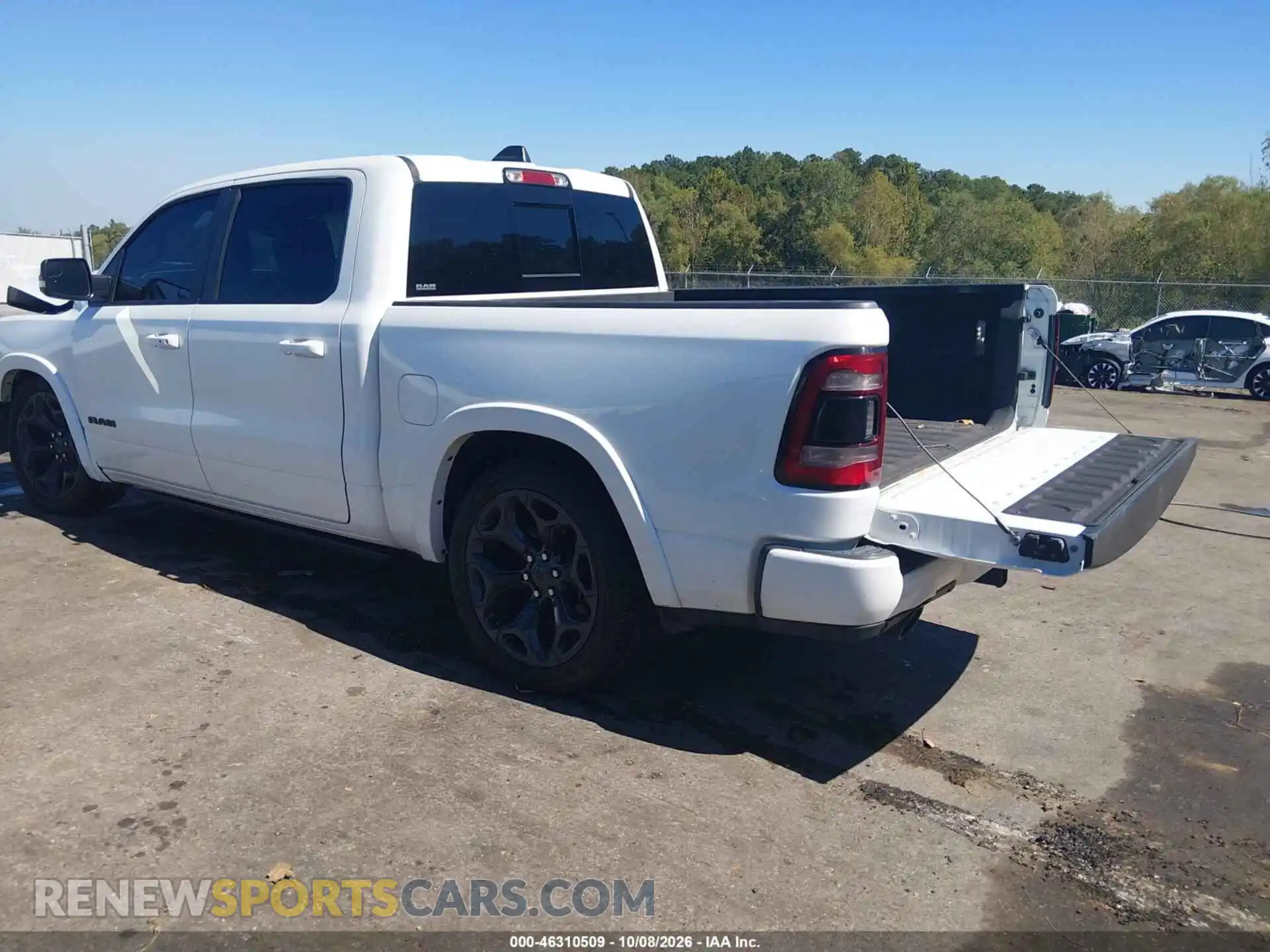 3 Photograph of a damaged car 1C6SRFHT6MN601591 RAM 1500 2021