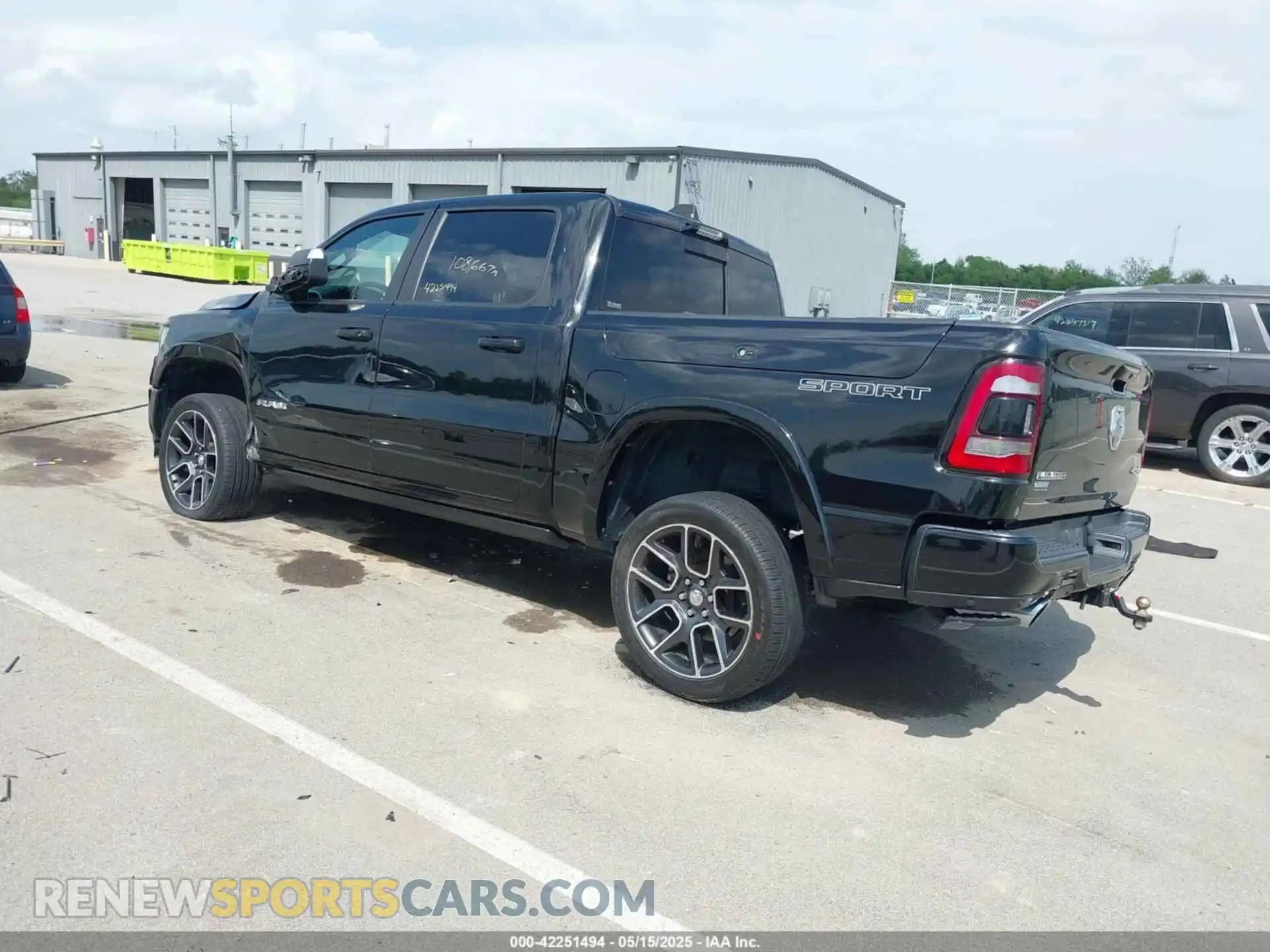 3 fotografías del automóvil dañado 1C6SRFJT1MN627705 RAM 1500 2021