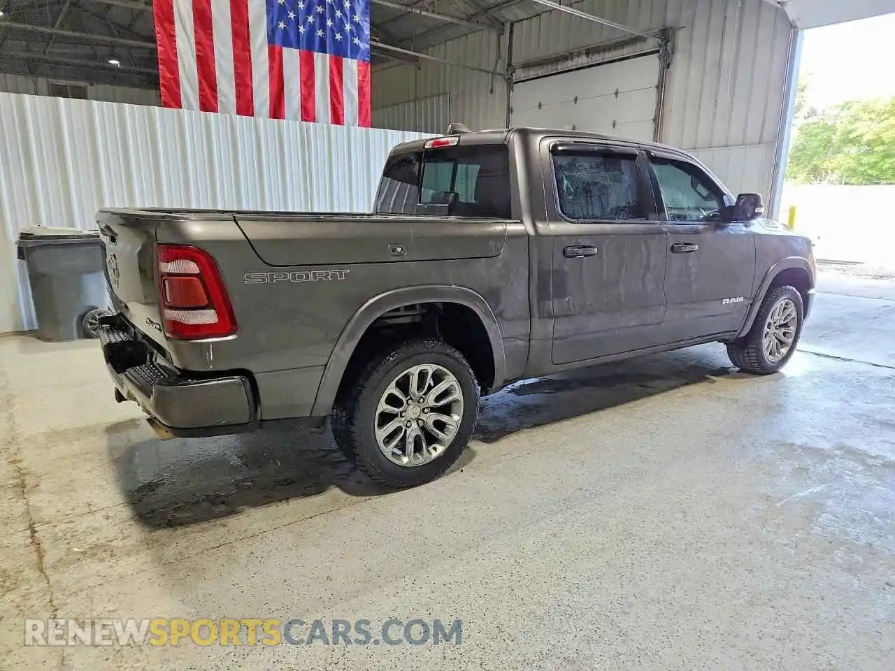 3 Photograph of a damaged car 1C6SRFJT1MN806424 RAM 1500 2021