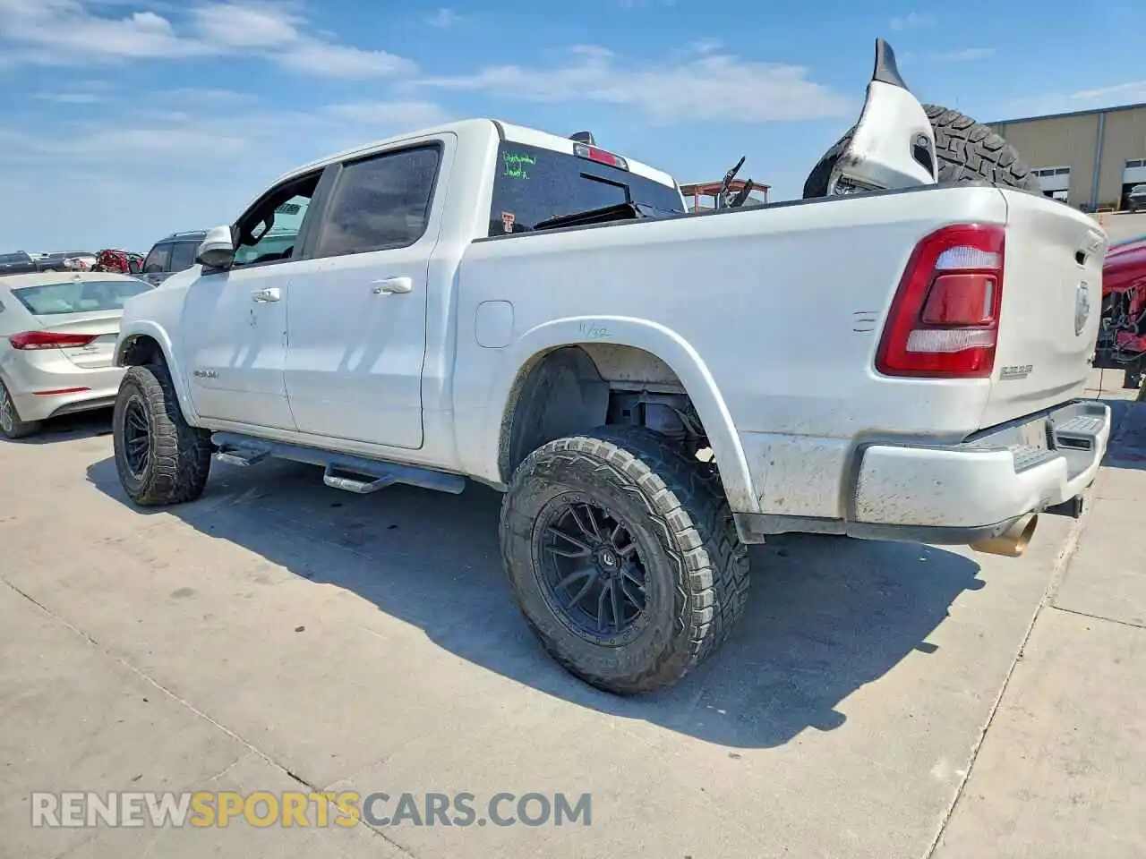 2 Photograph of a damaged car 1C6SRFJT4MN805414 RAM 1500 2021