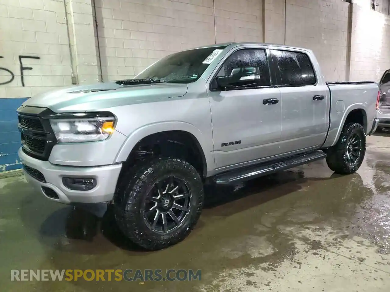 1 Photograph of a damaged car 1C6SRFJT7MN515345 RAM 1500 2021