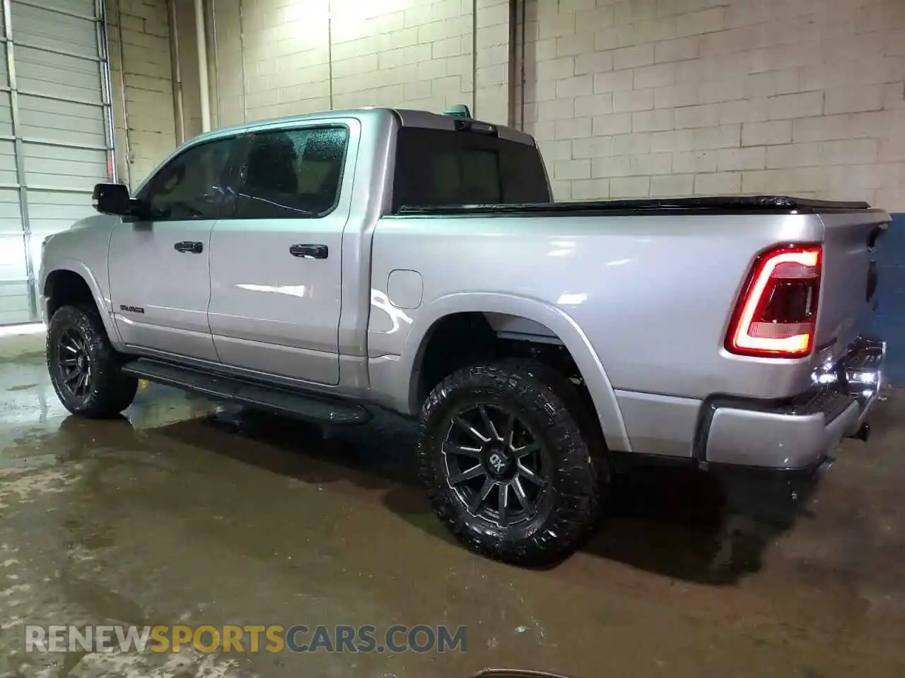 2 Photograph of a damaged car 1C6SRFJT7MN515345 RAM 1500 2021