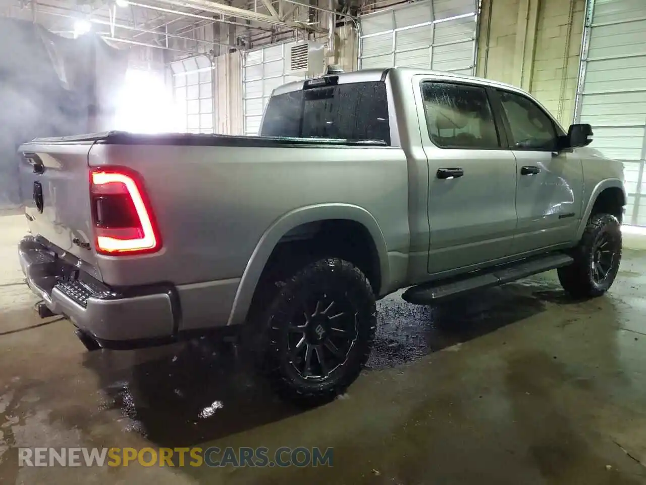 3 Photograph of a damaged car 1C6SRFJT7MN515345 RAM 1500 2021