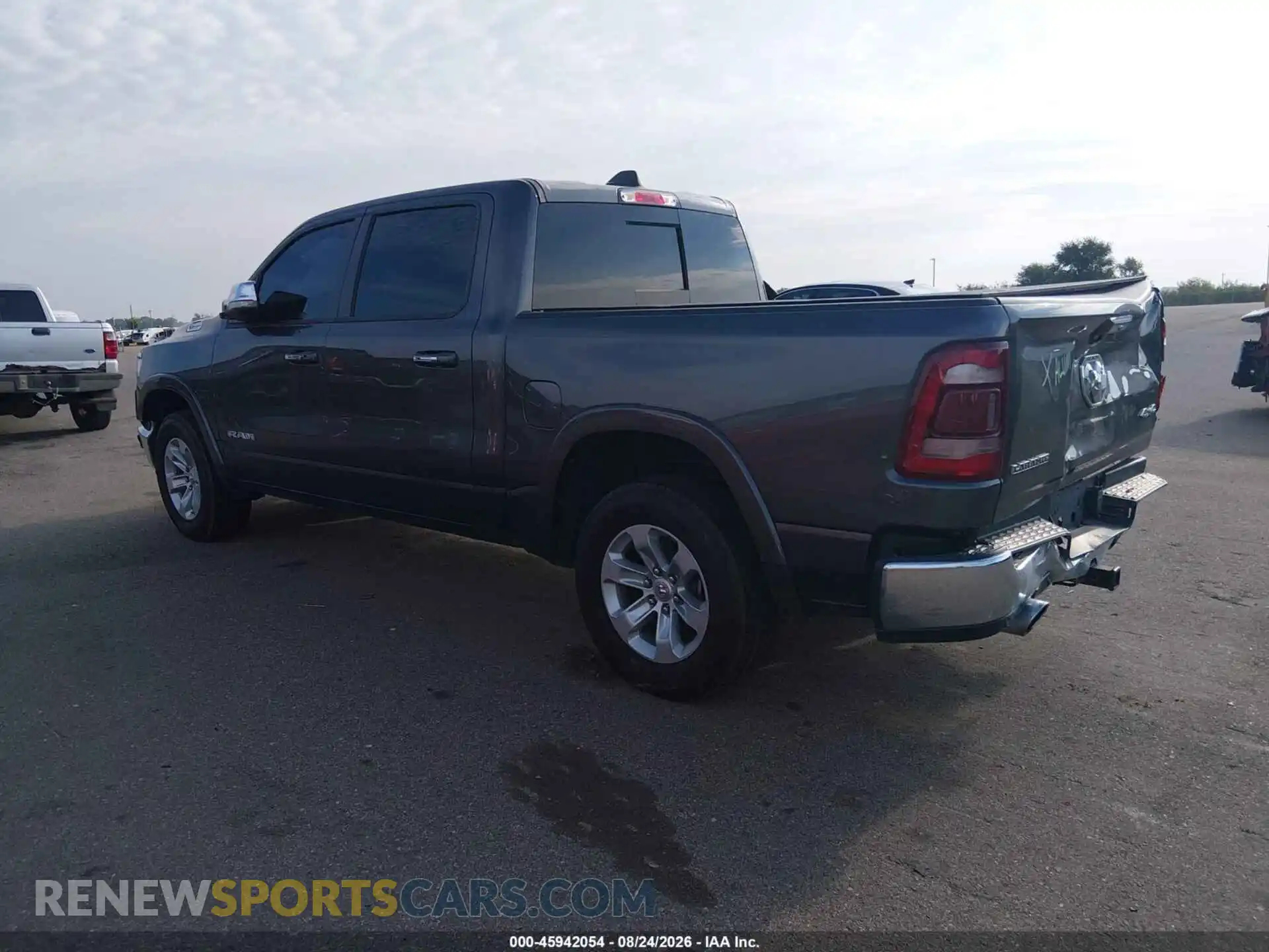 3 Photograph of a damaged car 1C6SRFJT7MN789225 RAM 1500 2021