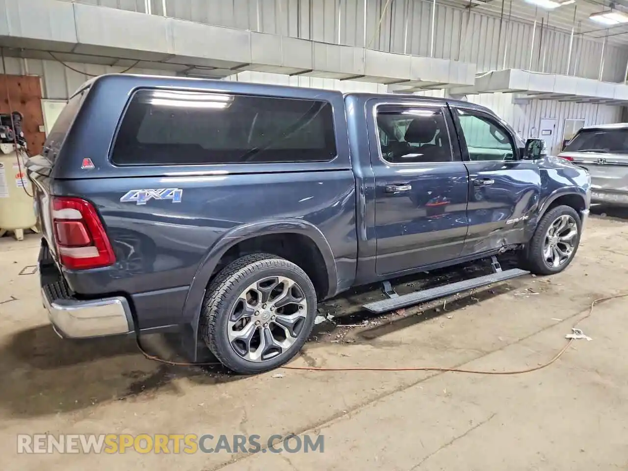 3 fotografías del automóvil dañado 1C6SRFKT6MN559772 RAM 1500 2021
