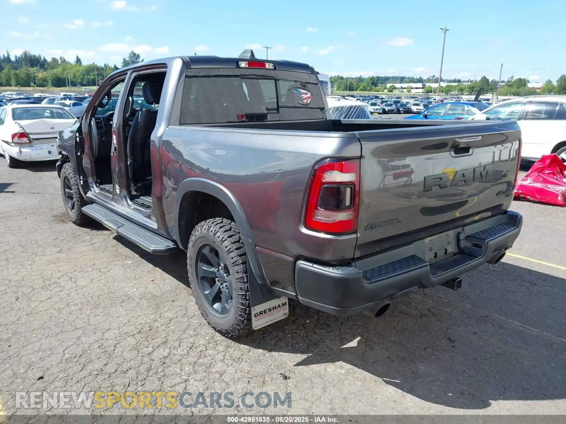 3 Photograph of a damaged car 1C6SRFLT3MN684548 RAM 1500 2021