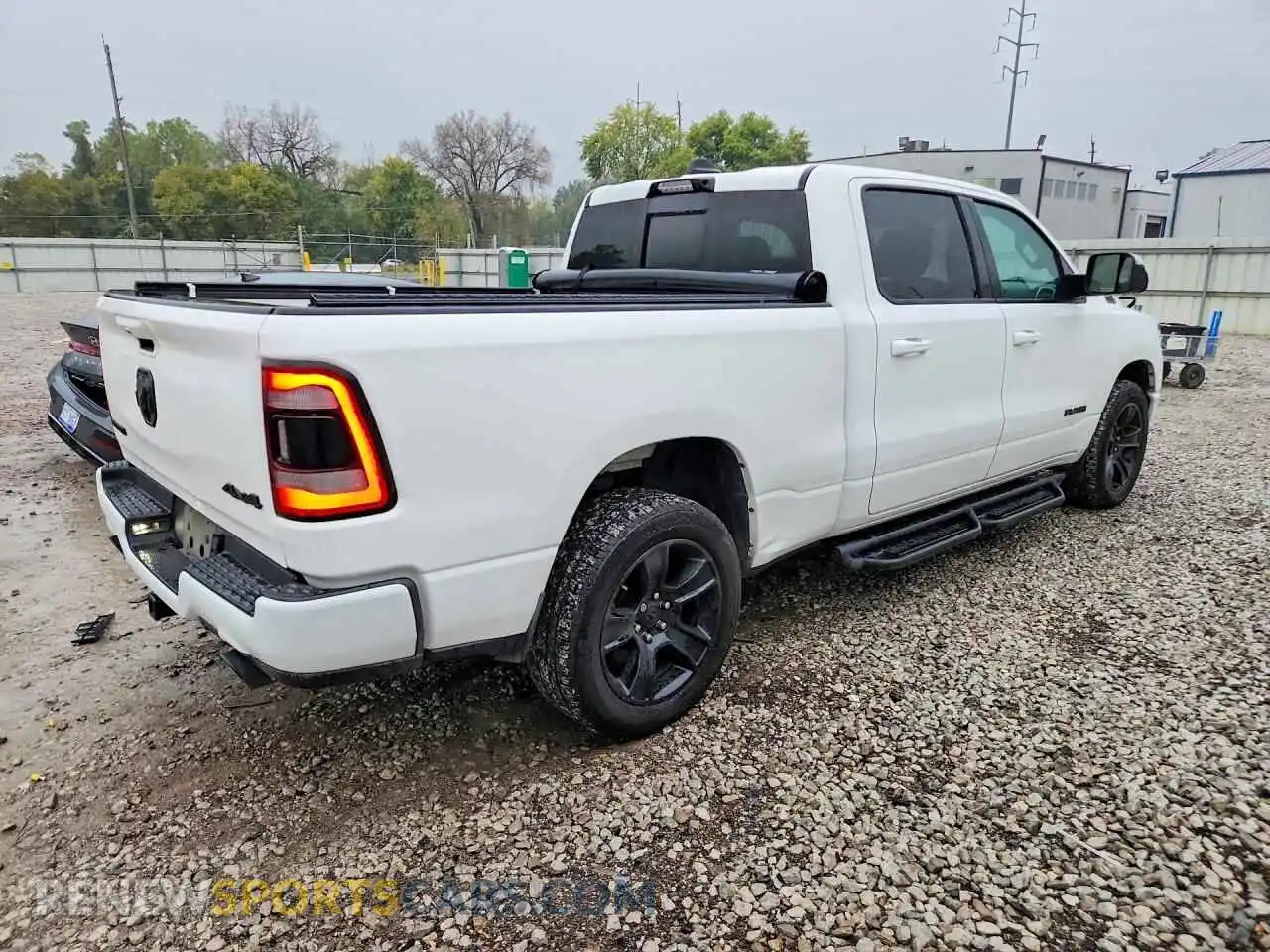 3 fotografías del automóvil dañado 1C6SRFMT4MN535497 RAM 1500 2021