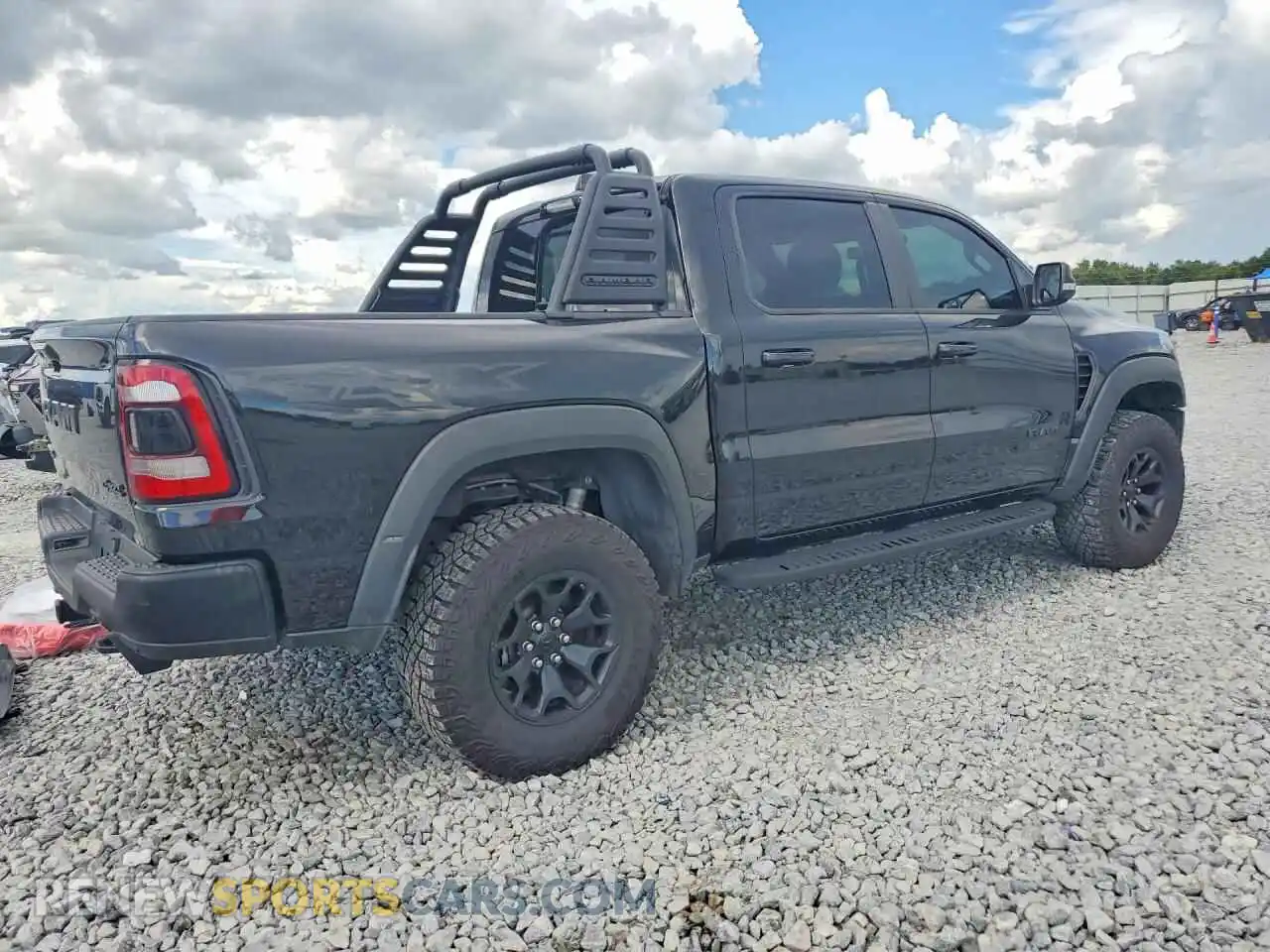 3 fotografías del automóvil dañado 1C6SRFU96MN901626 RAM 1500 2021