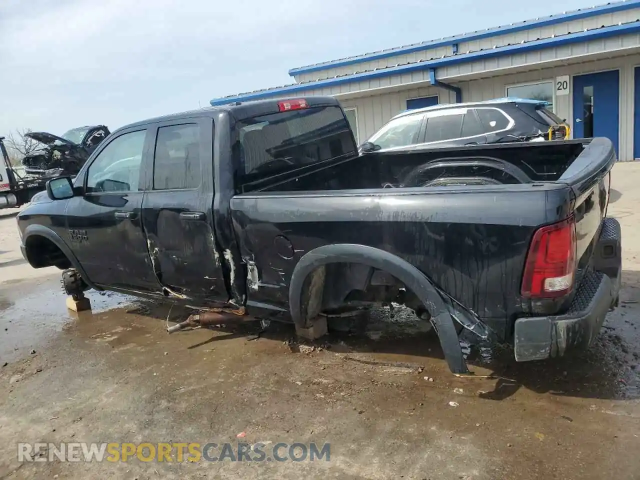 2 fotografías del automóvil dañado 1C6RR7GG0NS176557 RAM 1500 2022
