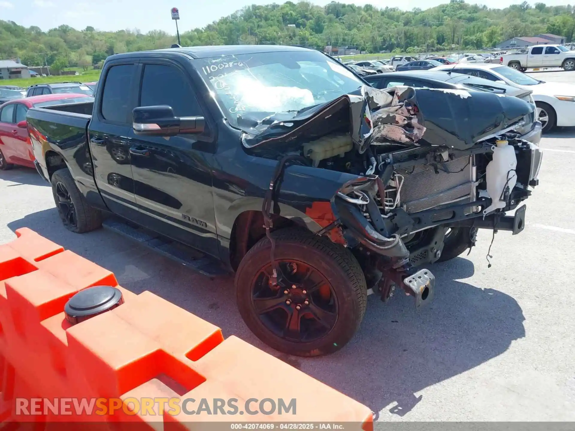 1 Photograph of a damaged car 1C6RREBG2NN122445 RAM 1500 2022