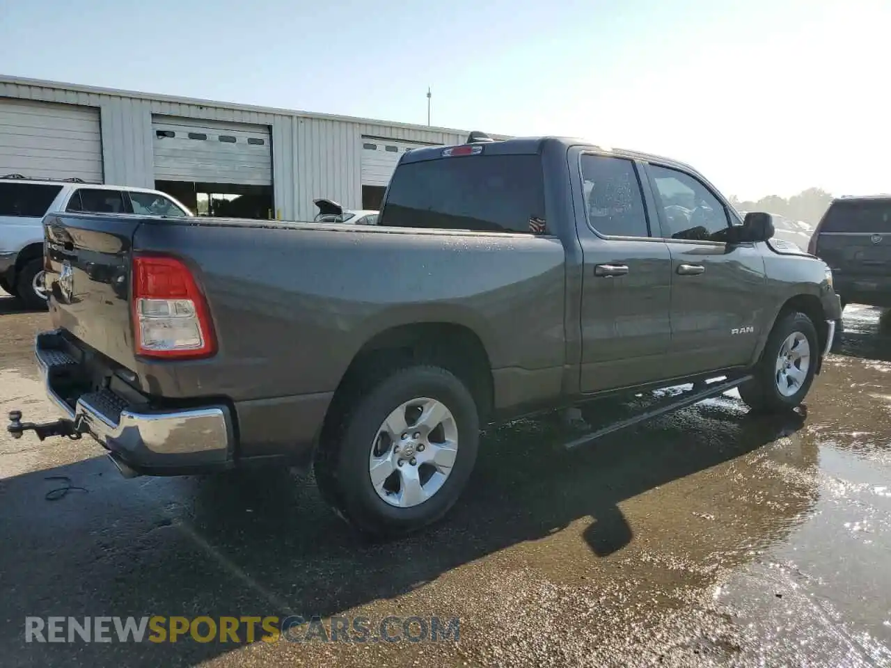 3 Photograph of a damaged car 1C6RREBT0NN231600 RAM 1500 2022