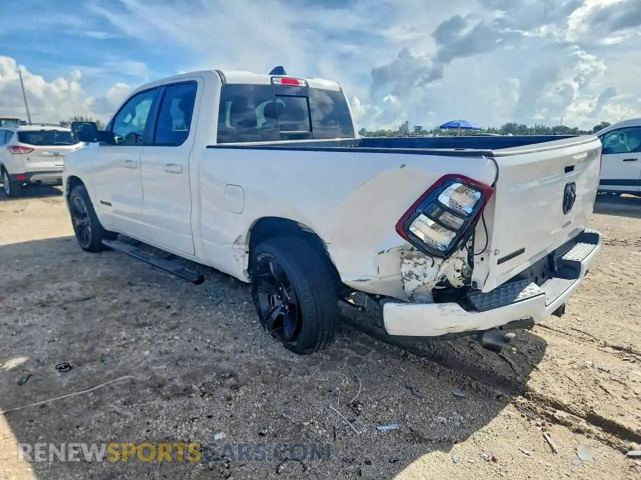2 Photograph of a damaged car 1C6RREBT0NN382520 RAM 1500 2022