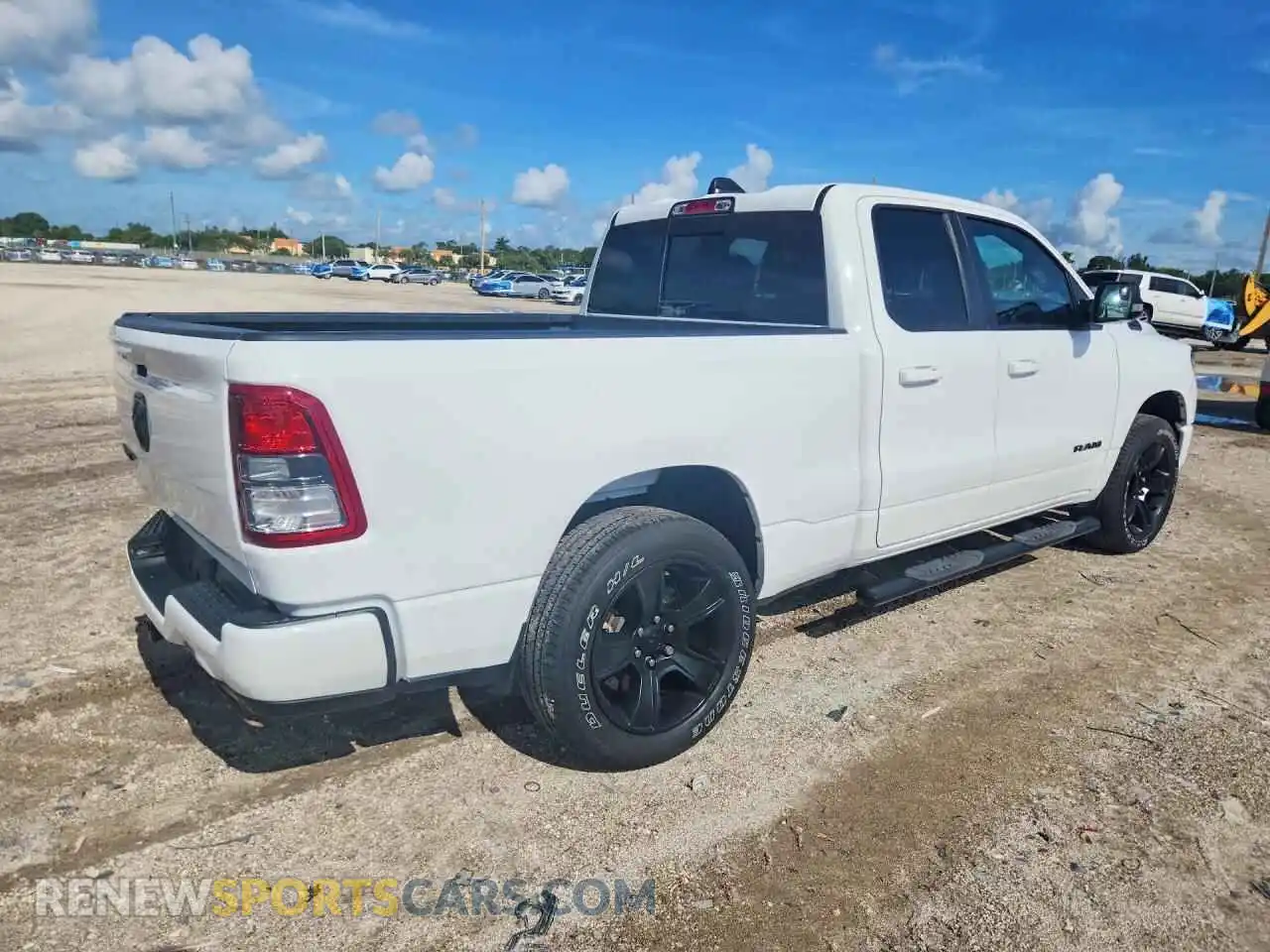 3 Photograph of a damaged car 1C6RREBT0NN382520 RAM 1500 2022