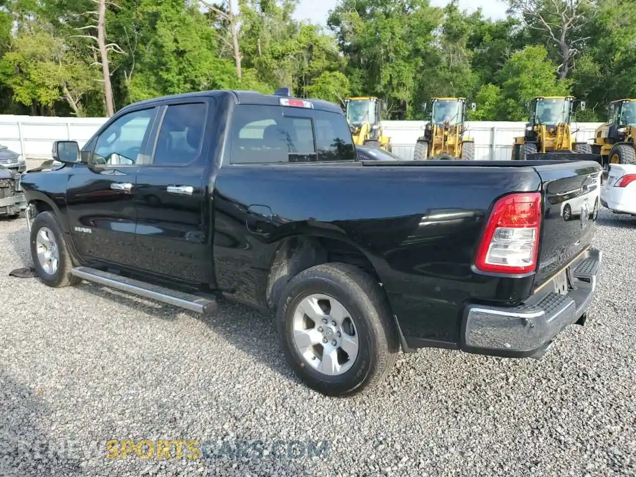 2 Photograph of a damaged car 1C6RREBT0NN389581 RAM 1500 2022