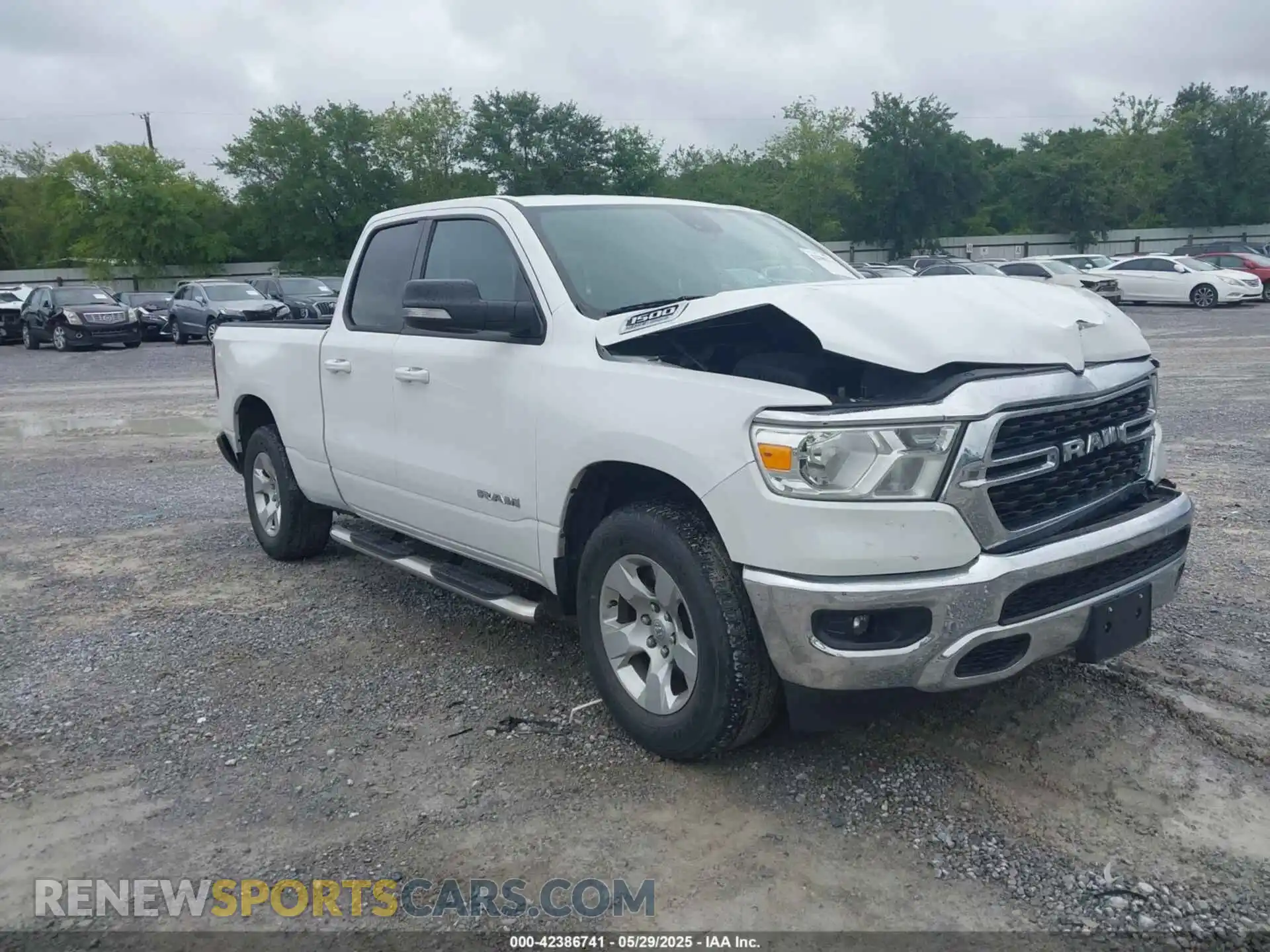 1 Photograph of a damaged car 1C6RREBT0NN393596 RAM 1500 2022