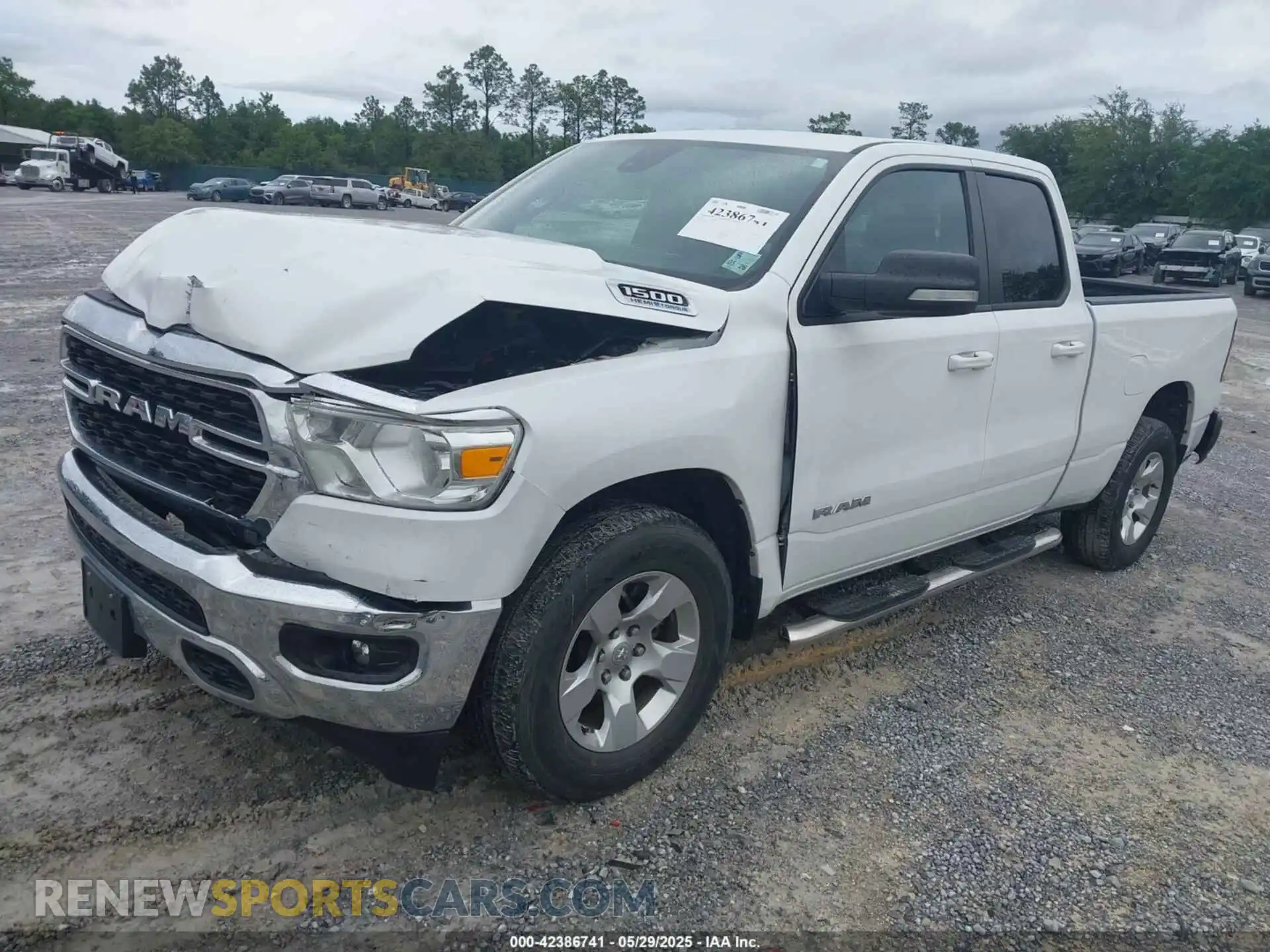 2 Photograph of a damaged car 1C6RREBT0NN393596 RAM 1500 2022