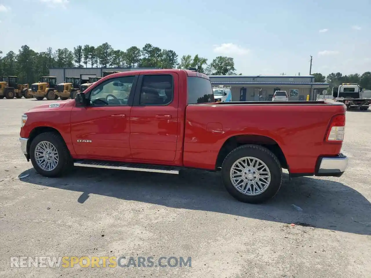 2 Photograph of a damaged car 1C6RREBT2NN272875 RAM 1500 2022