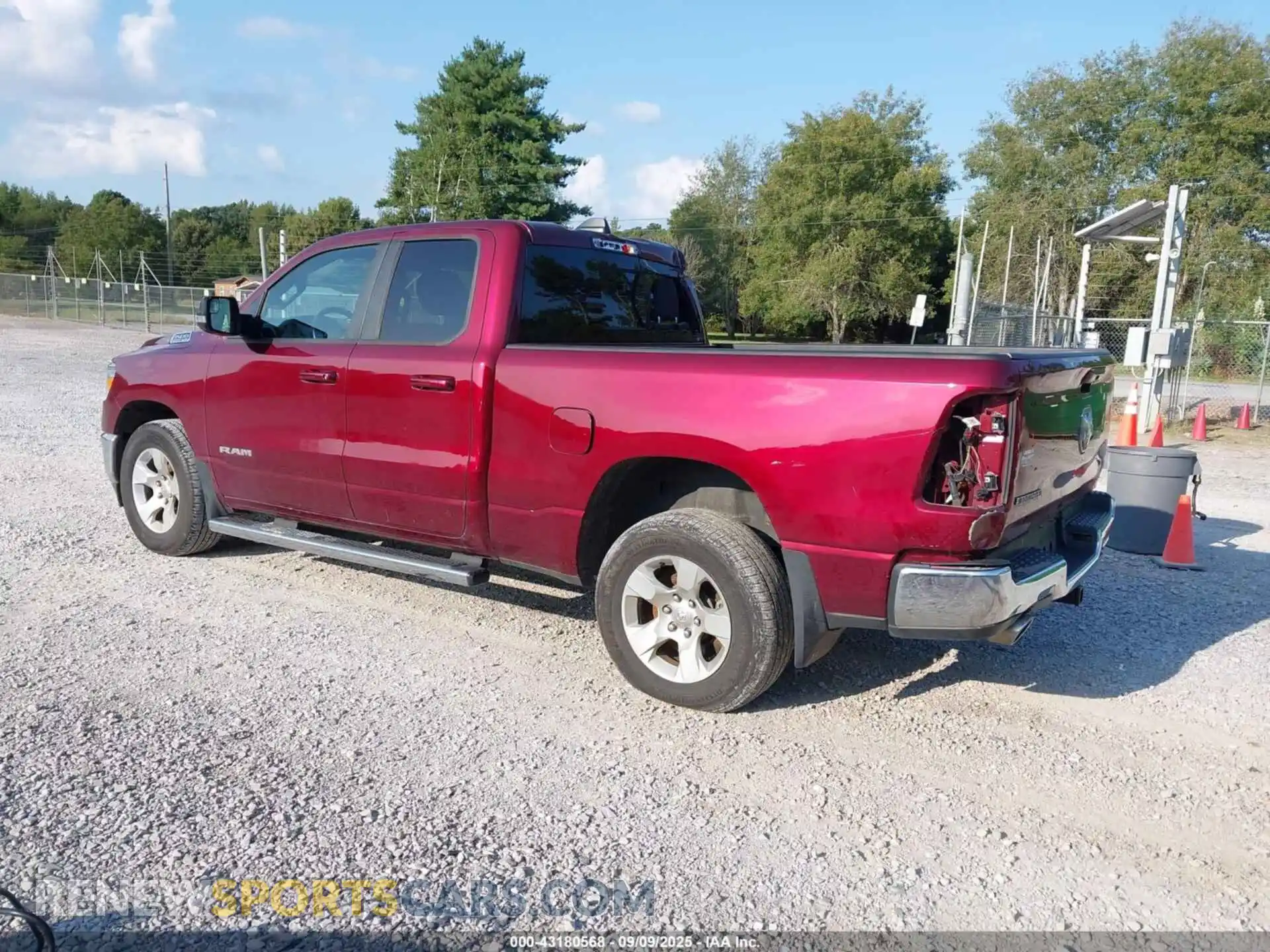 3 fotografías del automóvil dañado 1C6RREBT3NN197247 RAM 1500 2022