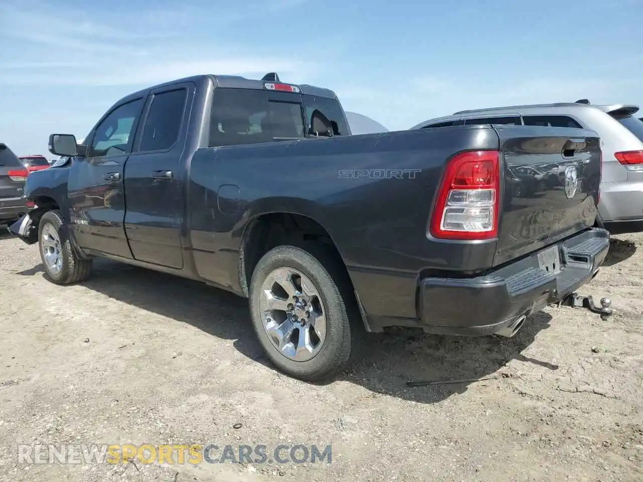 2 Photograph of a damaged car 1C6RREBT5NN201329 RAM 1500 2022