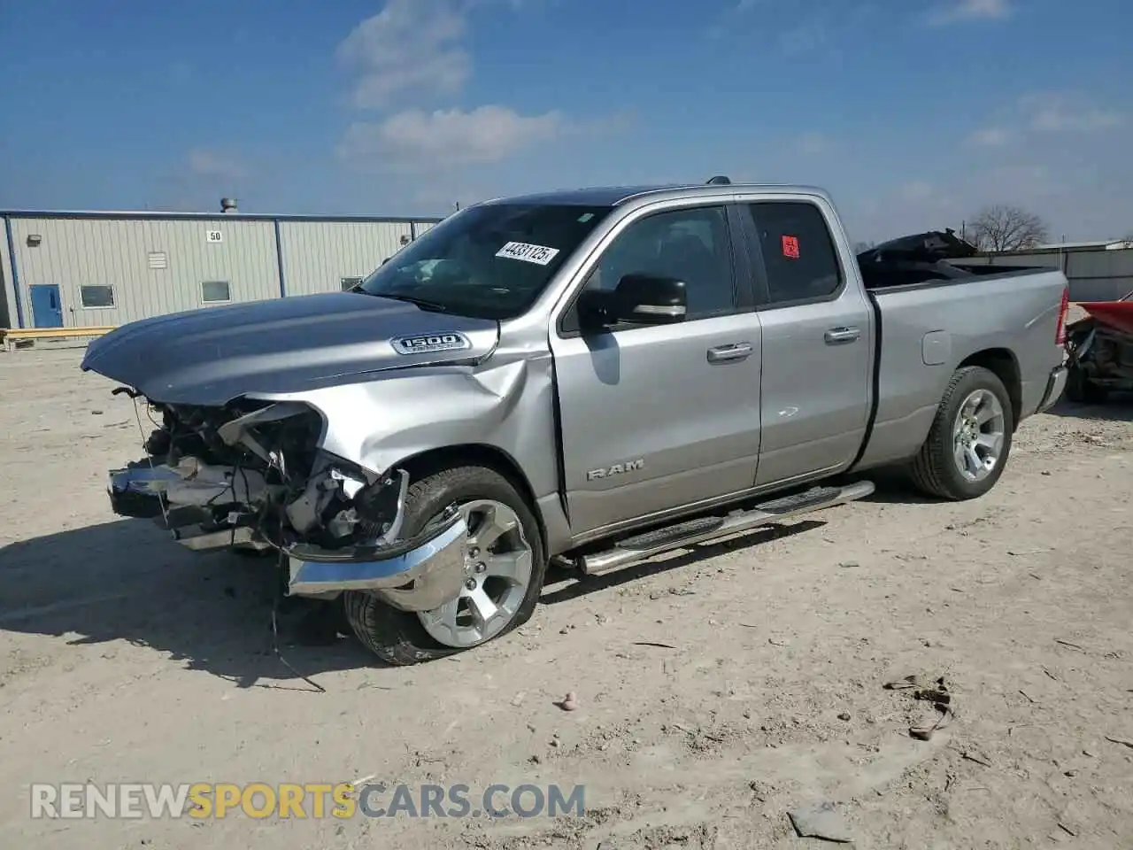 1 Photograph of a damaged car 1C6RREBT5NN326086 RAM 1500 2022