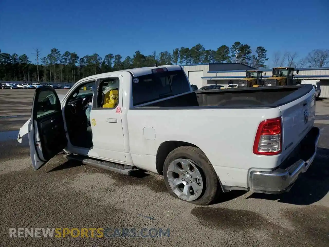 2 Photograph of a damaged car 1C6RREBT5NN389642 RAM 1500 2022