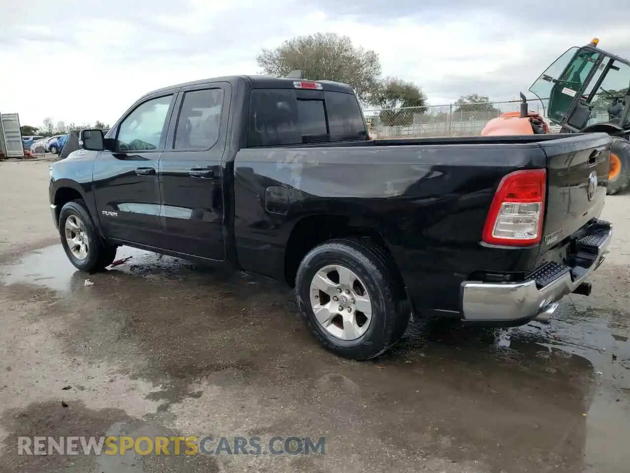 2 Photograph of a damaged car 1C6RREBT9NN354909 RAM 1500 2022