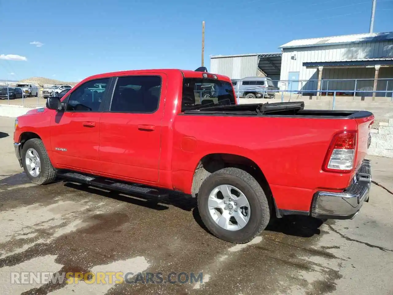 2 Photograph of a damaged car 1C6RREFT1NN377594 RAM 1500 2022