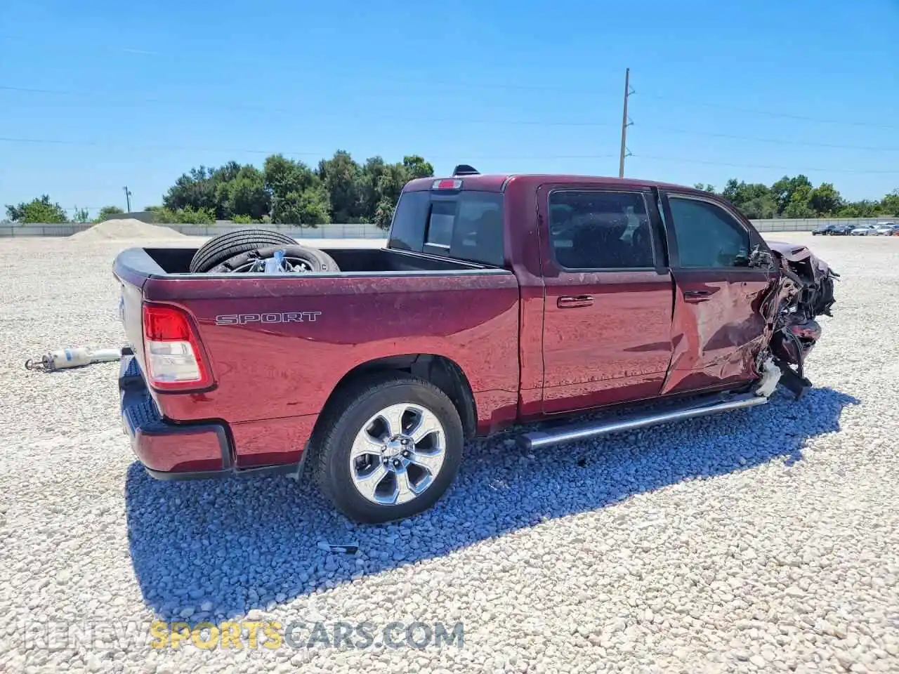 3 Photograph of a damaged car 1C6RREFT2NN218325 RAM 1500 2022