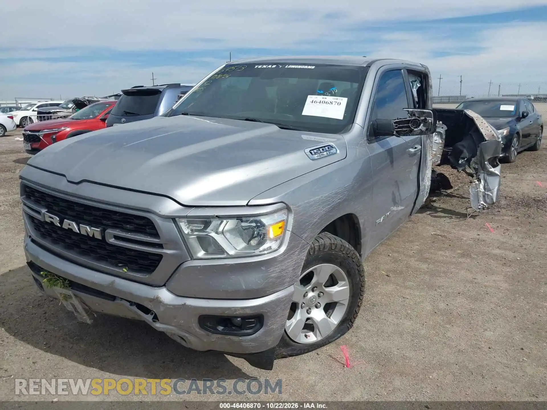 2 Photograph of a damaged car 1C6RREFT2NN464081 RAM 1500 2022