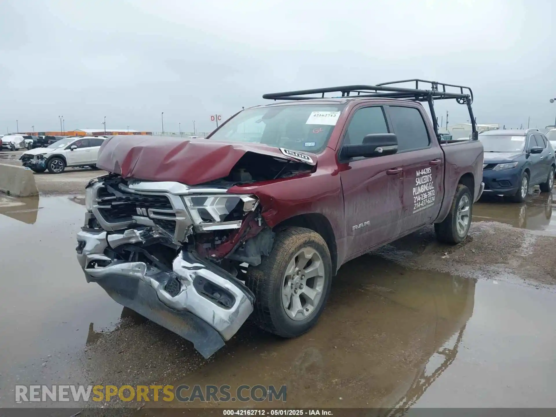 2 Photograph of a damaged car 1C6RREFT4NN119974 RAM 1500 2022
