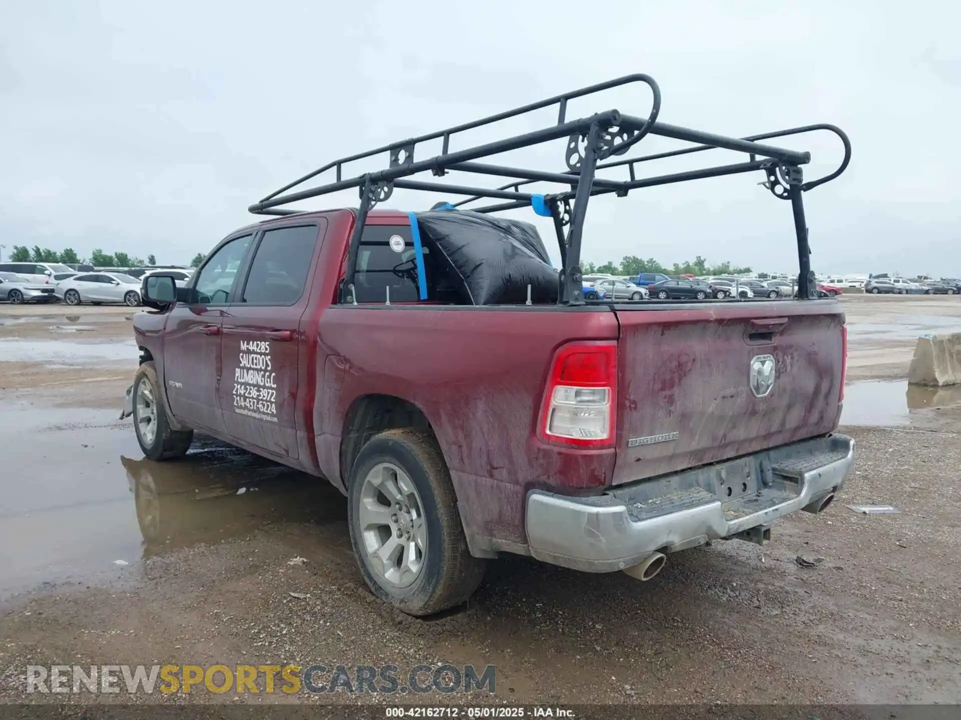 3 Photograph of a damaged car 1C6RREFT4NN119974 RAM 1500 2022