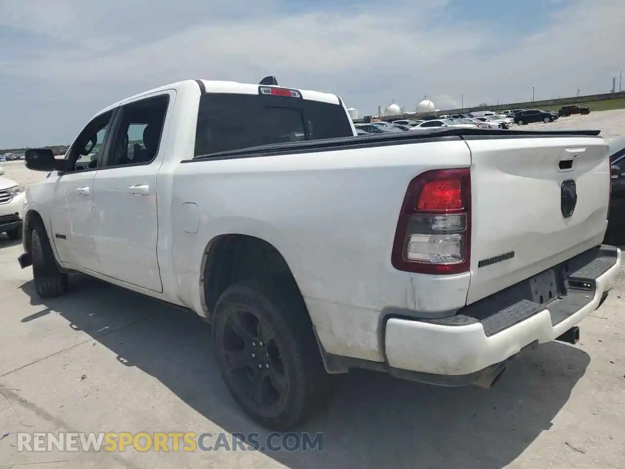 2 Photograph of a damaged car 1C6RREFT4NN276436 RAM 1500 2022