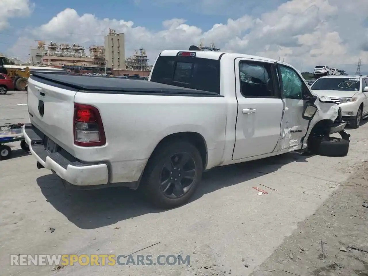 3 Photograph of a damaged car 1C6RREFT4NN276436 RAM 1500 2022