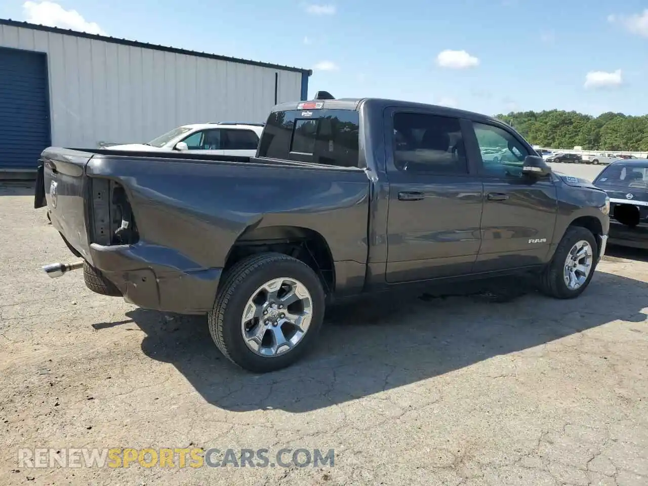3 Photograph of a damaged car 1C6RREFT4NN364757 RAM 1500 2022
