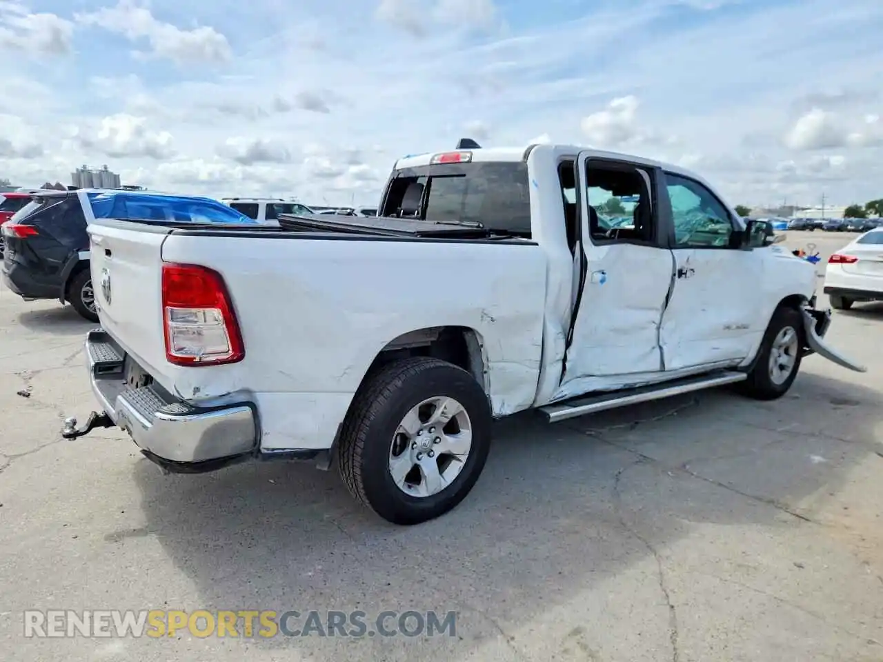 3 Photograph of a damaged car 1C6RREFT5NN276221 RAM 1500 2022