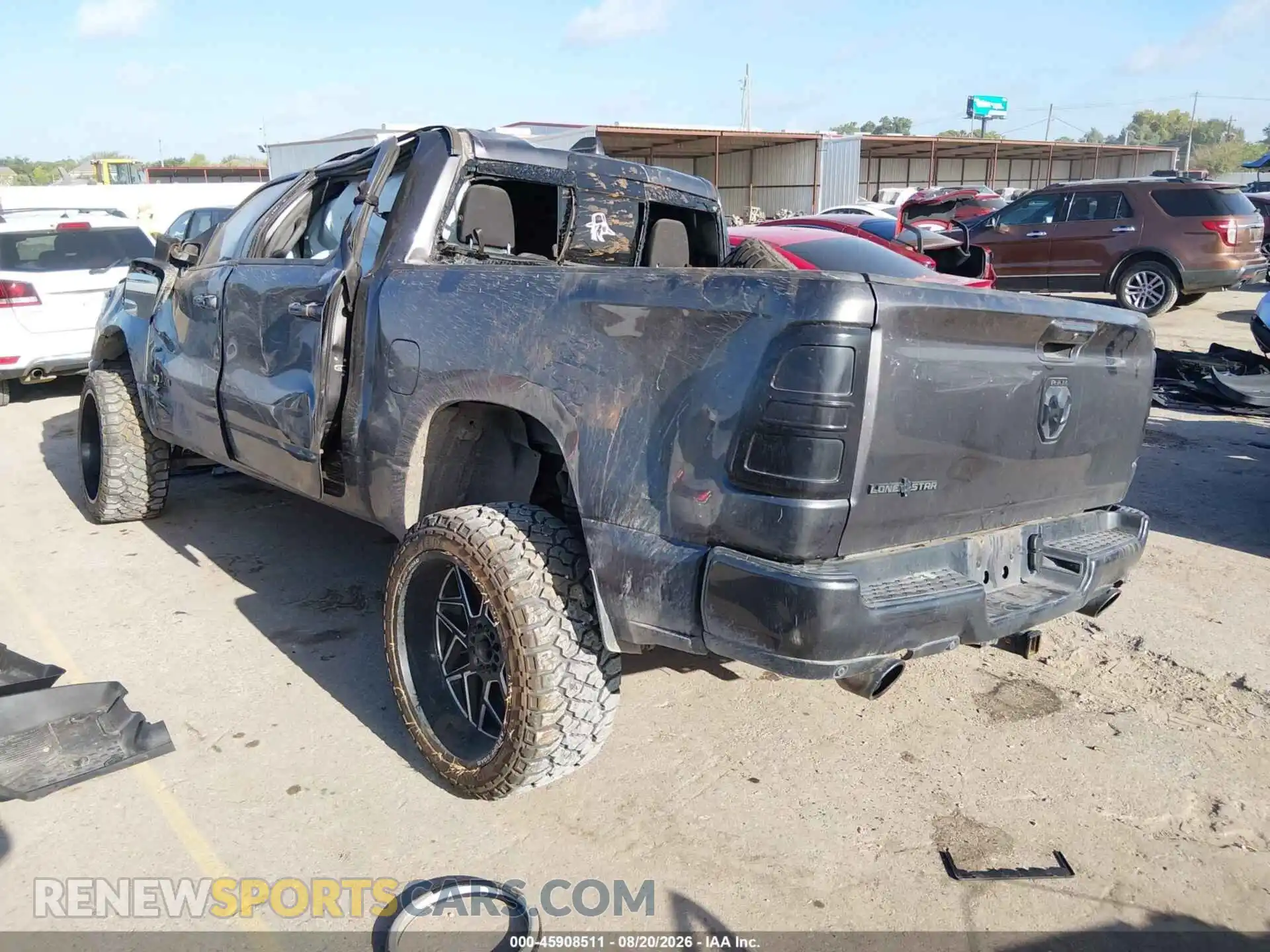 3 Фотография поврежденного автомобиля 1C6RREFT8NN152850 RAM 1500 2022