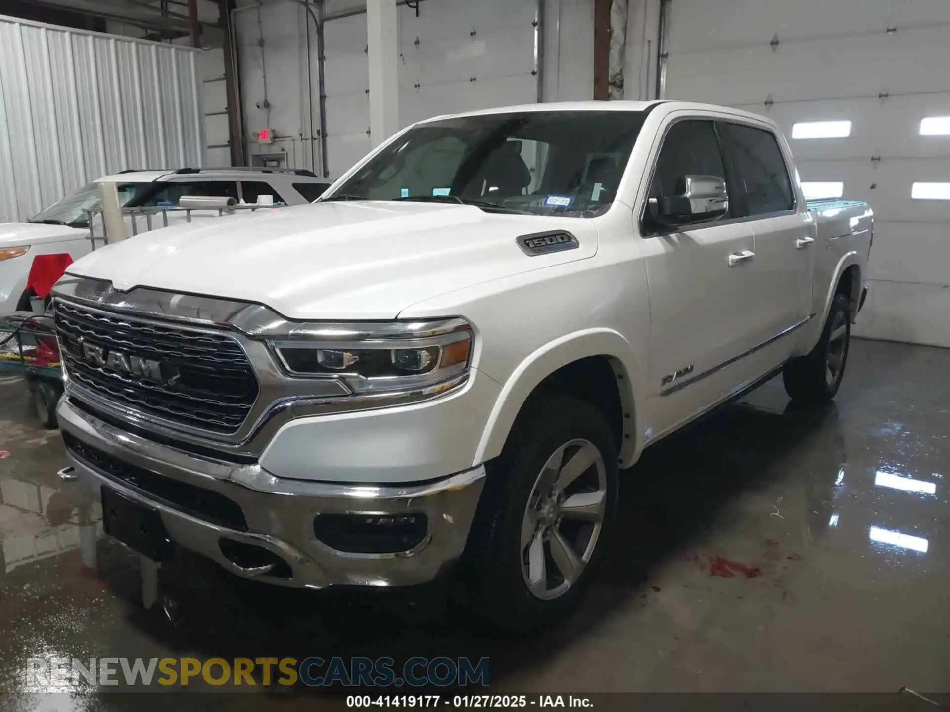 2 Photograph of a damaged car 1C6RREHT0NN270422 RAM 1500 2022