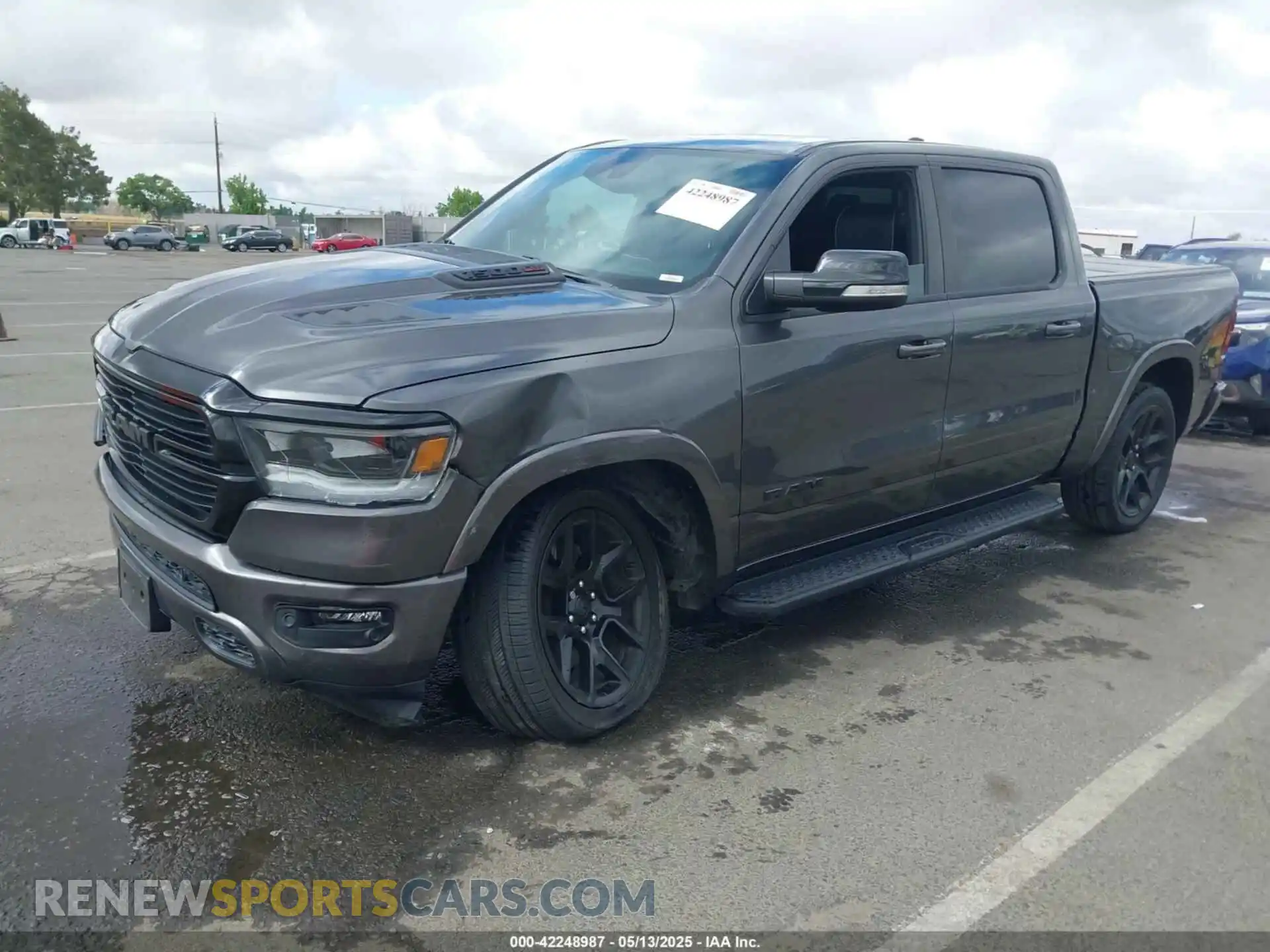2 Photograph of a damaged car 1C6RREJM0NN346935 RAM 1500 2022