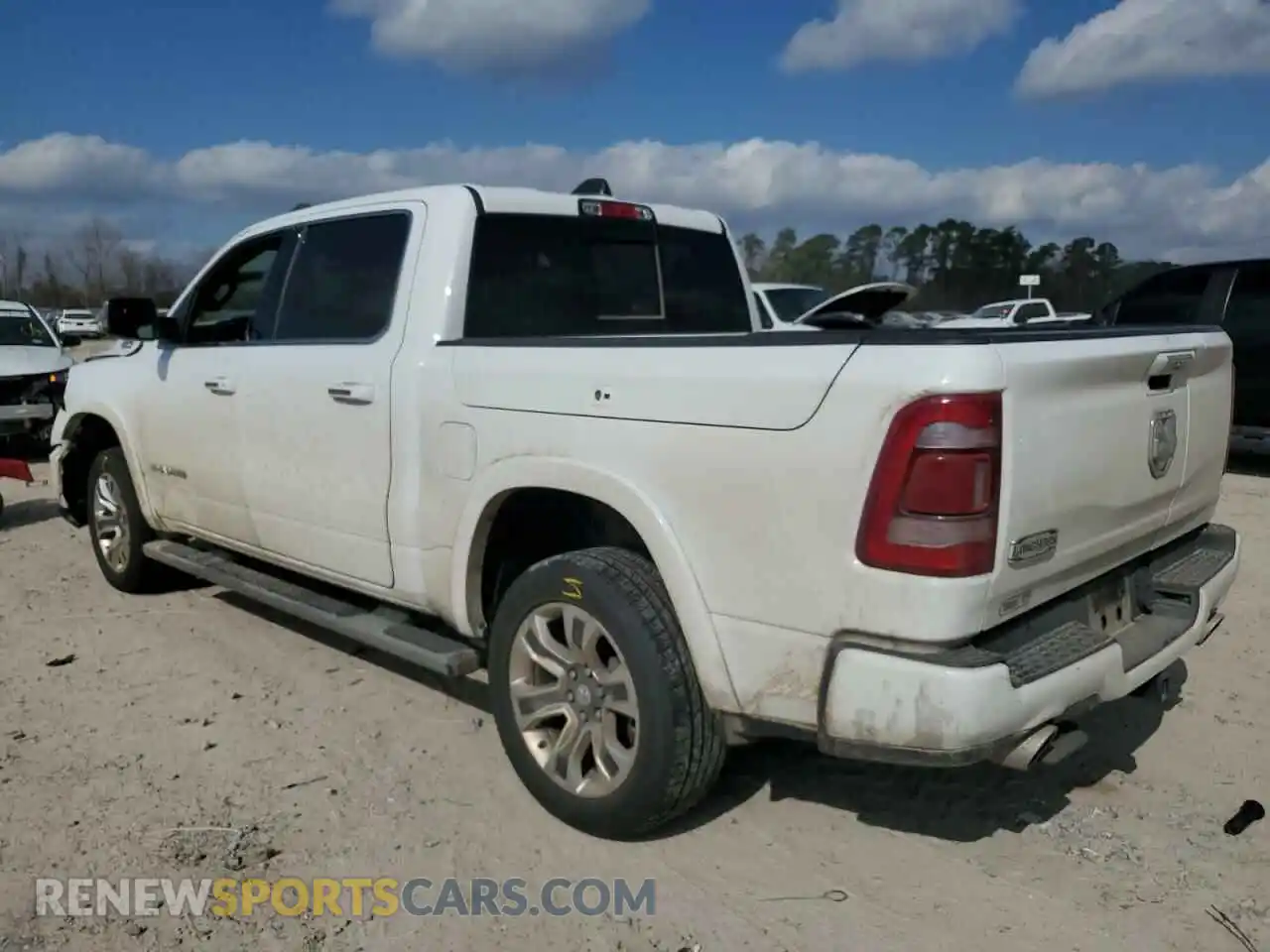2 Photograph of a damaged car 1C6RREKM3NN266561 RAM 1500 2022