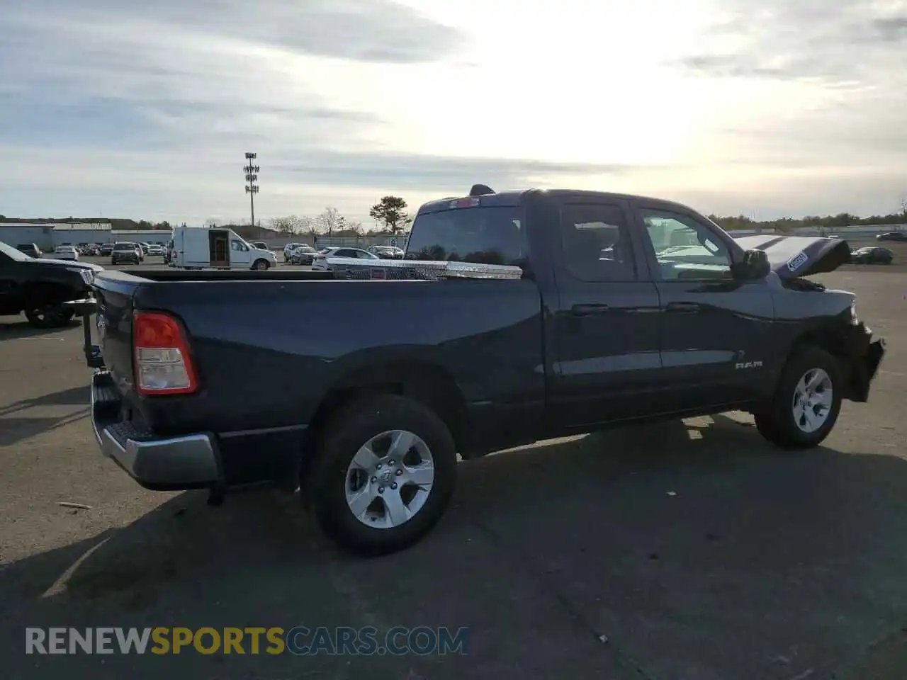3 Photograph of a damaged car 1C6RRFBG0NN456530 RAM 1500 2022