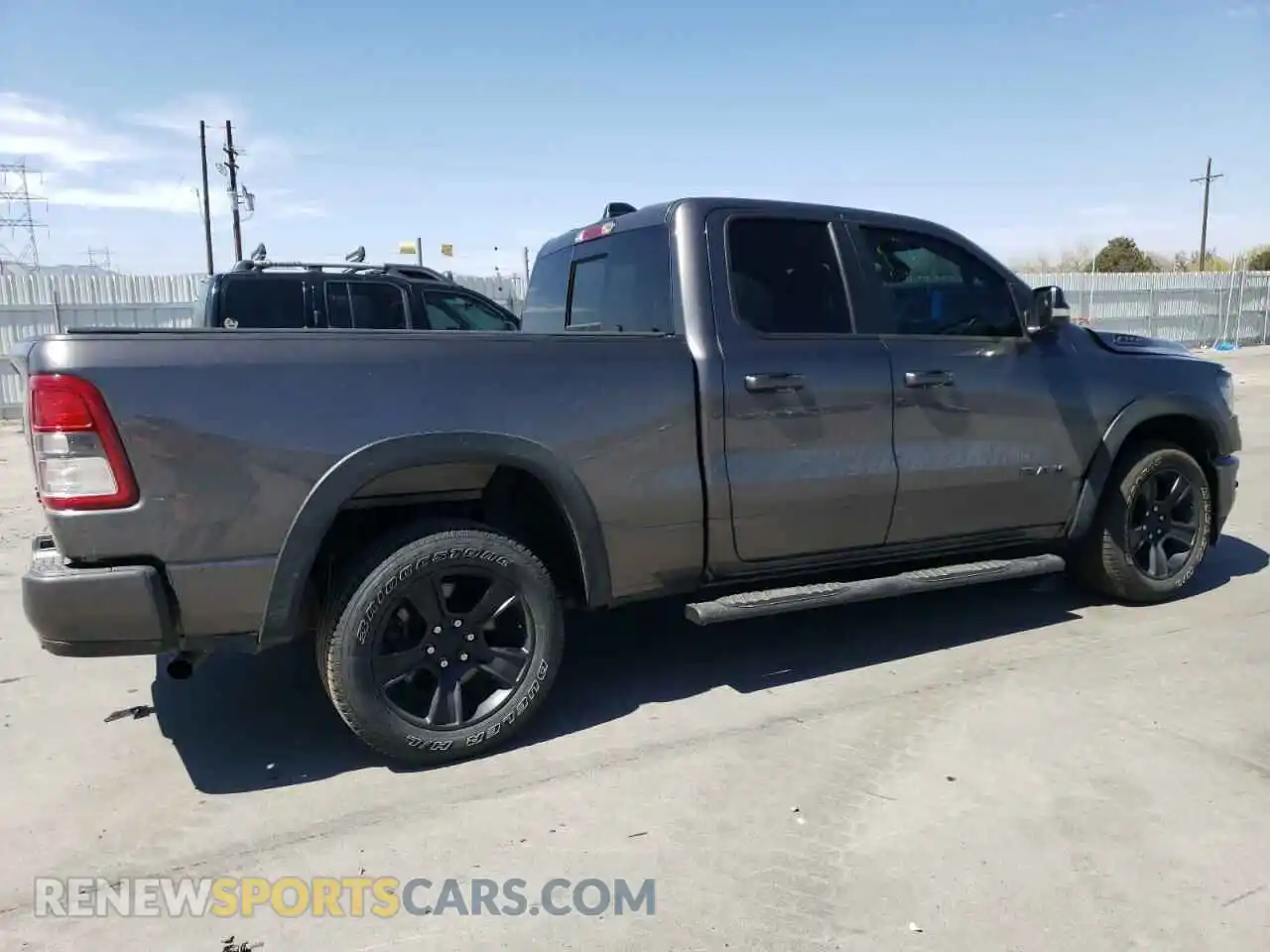 3 Photograph of a damaged car 1C6RRFBG1NN263786 RAM 1500 2022