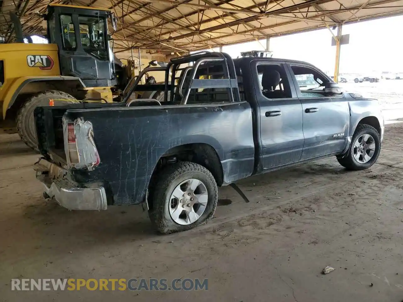 3 Photograph of a damaged car 1C6RRFBG3NN293341 RAM 1500 2022