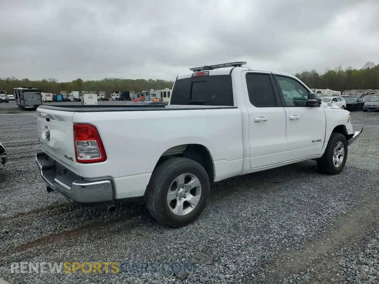 3 Photograph of a damaged car 1C6RRFBG3NN482488 RAM 1500 2022